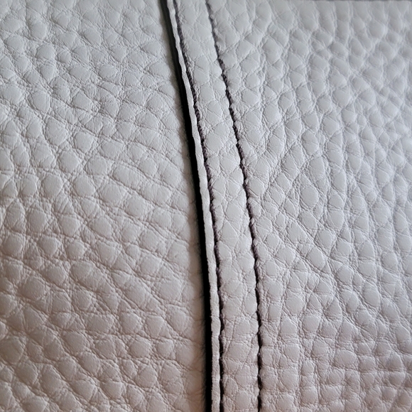 Coach White Pebbled Leather Wristlet Y2K Bag - Picture 5 of 14